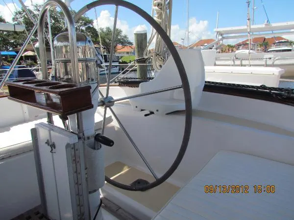 Slide: The Image of Endeavour Sailboat Sloop 1984 - 9