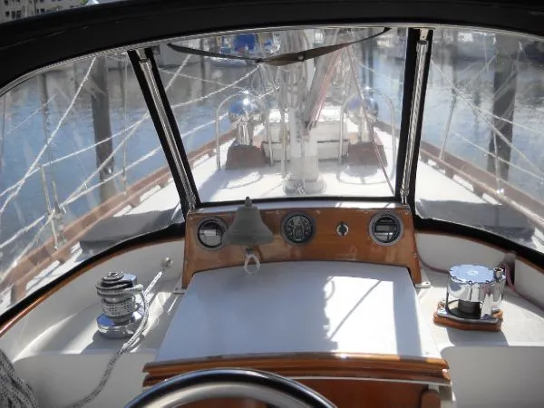 Slide: The Image of Bristol Sloop 1986 - 6
