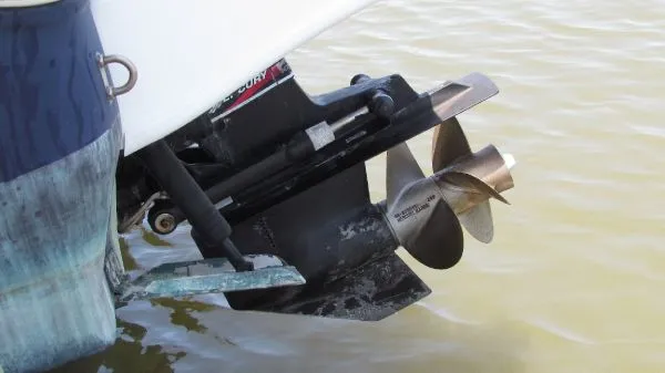 Slide: The Image of Sea Ray 260 Sundancer DA 2004 - 2