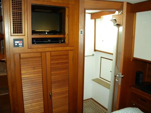Slide: The Image of Grand Banks 46 Classic 2001 - 3