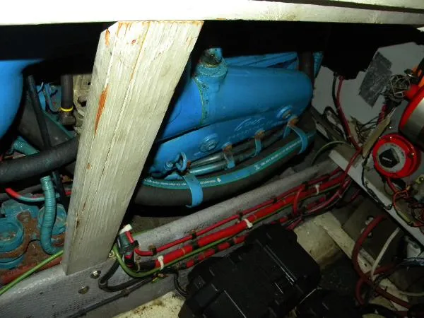 Slide: The Image of Mainship Double Cabin MY 1989 - 10