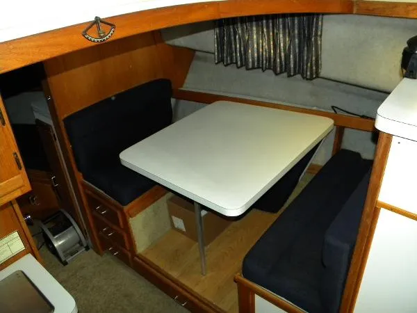 Slide: The Image of Mainship Double Cabin MY 1989 - 2