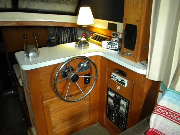 Slide: The Image of Mainship Double Cabin MY 1989 - 6