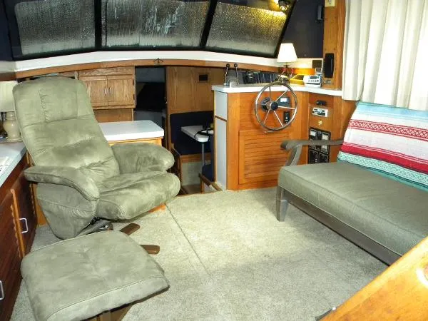 Slide: The Image of Mainship Double Cabin MY 1989 - 7