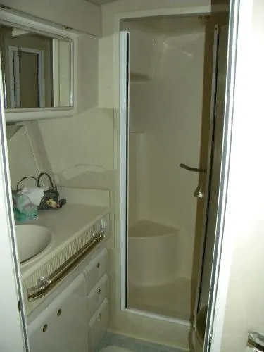 Slide: The Image of Sea Ray 55 Sedan Bridge 1995 - 2