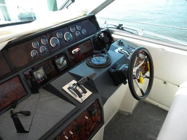 Slide: The Image of Sea Ray 460 Express Cruiser 1989 - 1