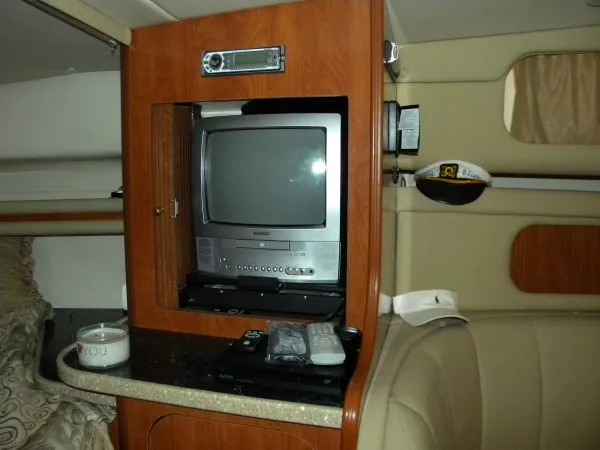 Slide: The Image of Rinker 342 Fiesta Vee 2005 - 3
