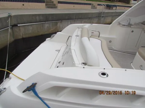 Slide: The Image of Sea Ray Sundancer 310 330 2009 - 6
