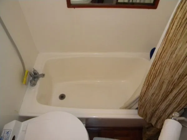 Slide: The Image of Jefferson Cockpit Motor Yacht 1990 - 5