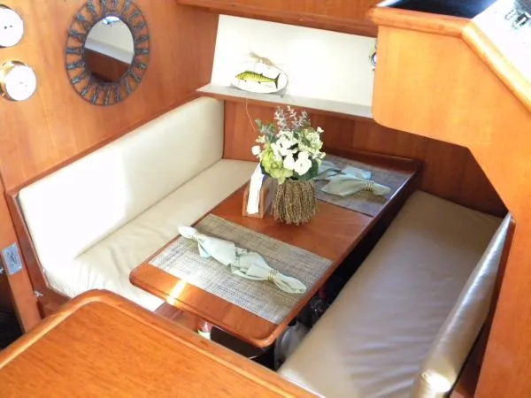 Slide: The Image of Jefferson Cockpit Motor Yacht 1990 - 6