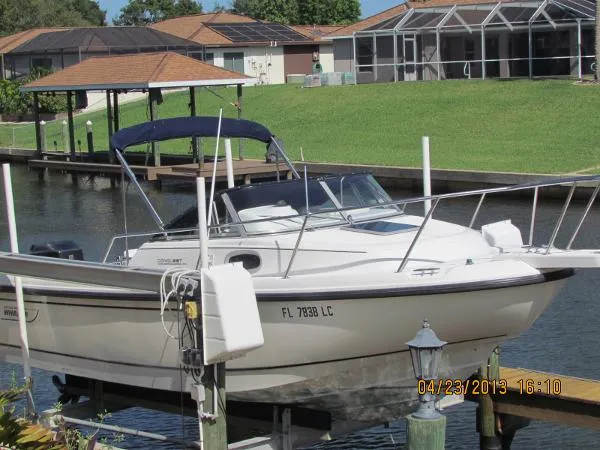 Slide: The Image of Boston Whaler Conquest 1998 - 0