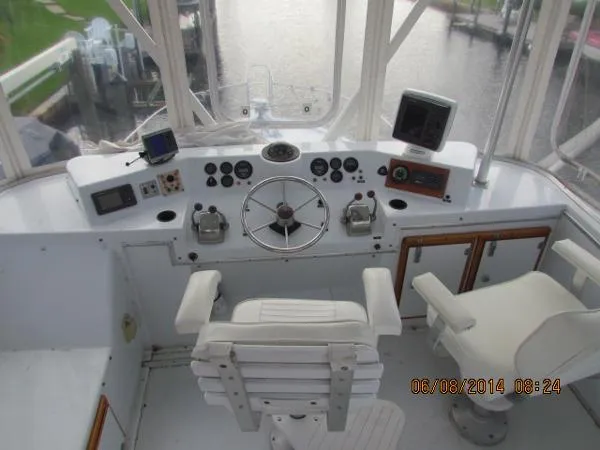Slide: The Image of Uniflite Double Cabin 1981 - 11