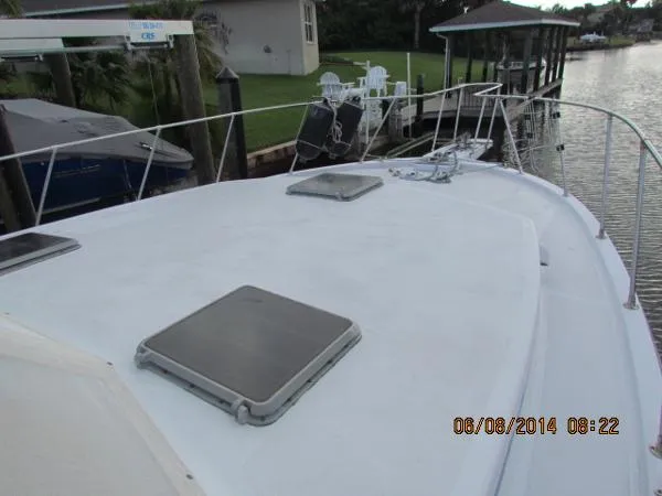 Slide: The Image of Uniflite Double Cabin 1981 - 2