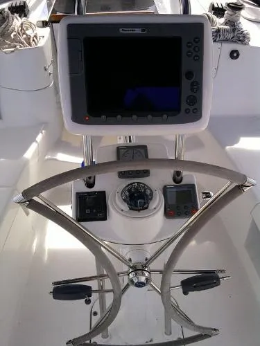Slide: The Image of Hunter 41 AC 2007 - 3