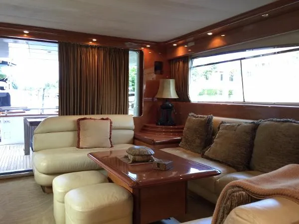 Slide: The Image of Maiora FIPA 20 Motor Yacht 1995 - 10