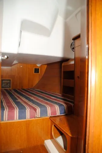 Slide: The Image of Beneteau 411 1998 - 11
