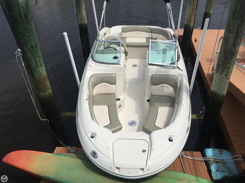 Slide: The Image of Sea Ray 200 Sundeck 2005 - 8