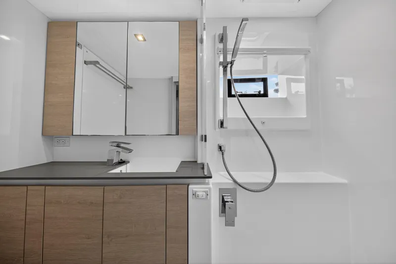 Slide: The Image of Interior of 2022 Leopard 50 yacht with navigation station and modern design. - 78