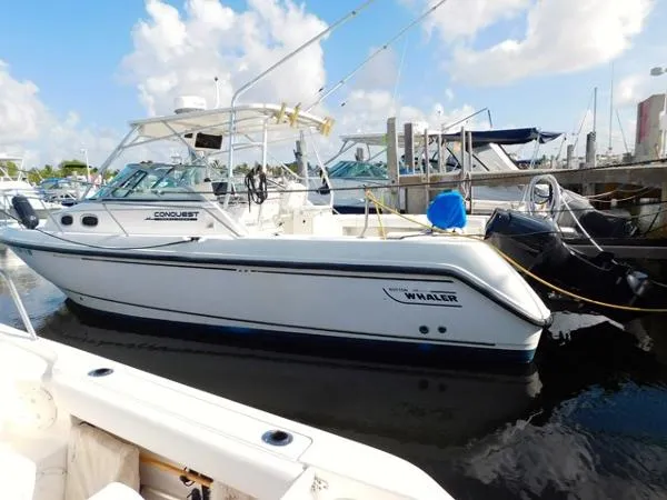 Slide: The Image of Boston Whaler 285 Conquest Walkaround 2000 - 1