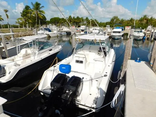 Slide: The Image of Boston Whaler 285 Conquest Walkaround 2000 - 7