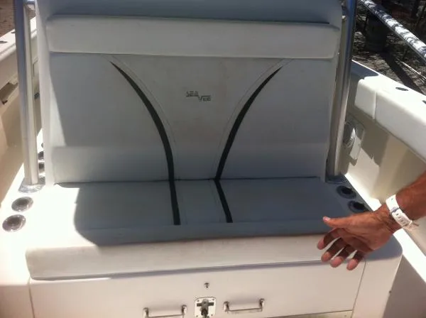 Slide: The Image of SeaVee 34 CC 2005 - 8