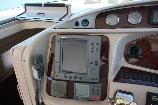 Slide: The Image of Sea Ray 480 Motor Yacht 2004 - 8