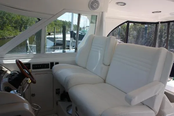 Slide: The Image of Sea Ray 480 Motor Yacht 2004 - 9