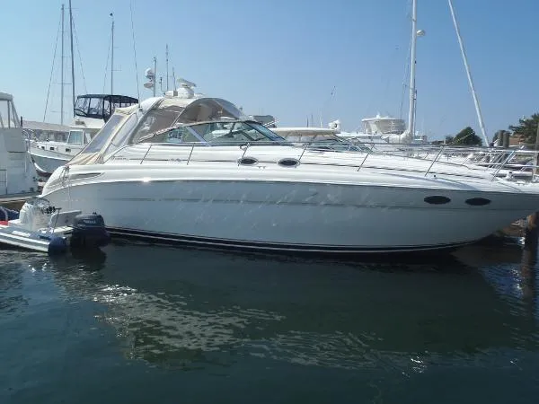 Slide: The Image of Sea Ray 380 2000 - 2