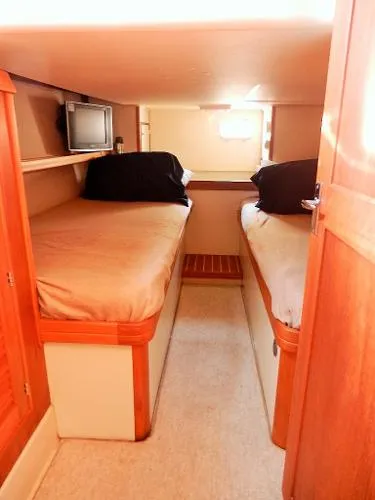 Slide: The Image of Island Packet PY Cruiser 2008 - 9