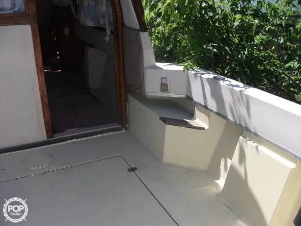 Slide: The Image of Bayliner 3270 Explorer 1982 - 8