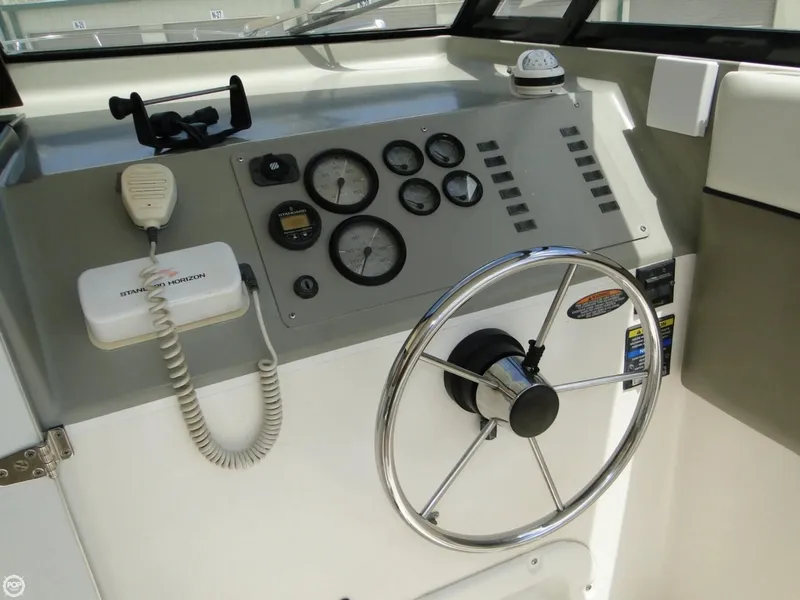 Slide: The Image of Bayliner 2452 Ciera Express 1998 - 9