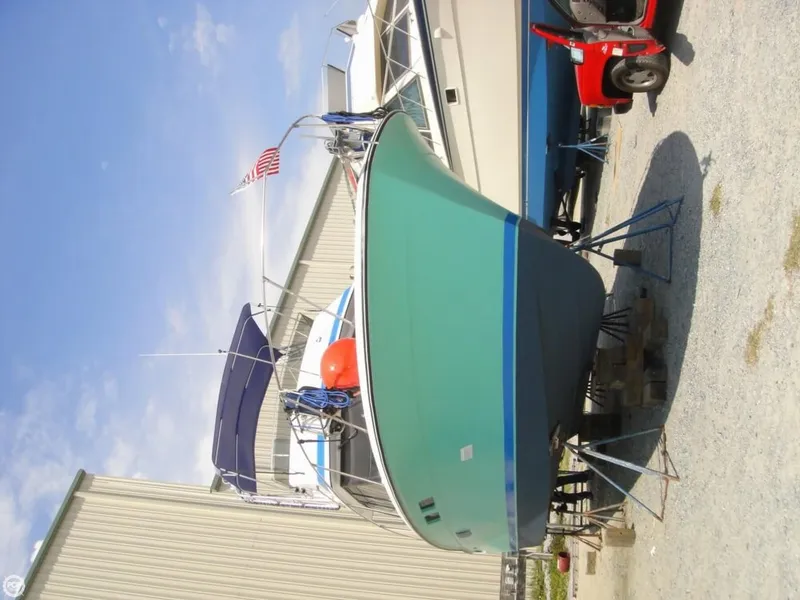 Slide: The Image of Trojan 32 F Sport Fisherman 1975 - 10