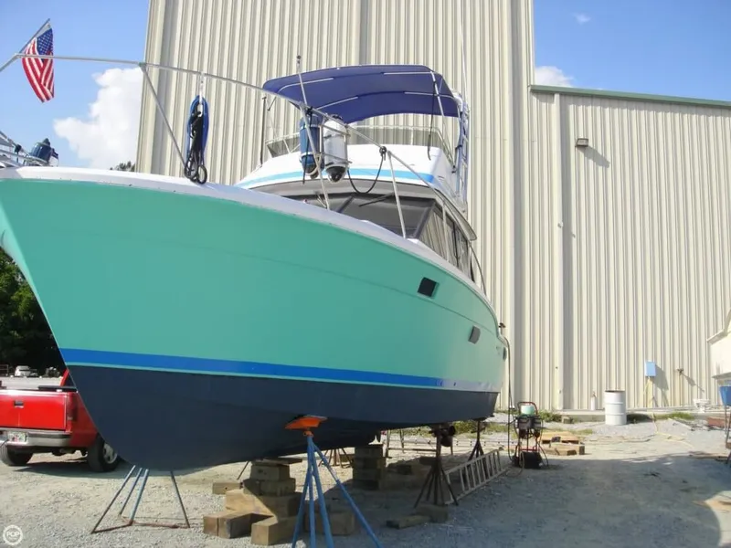 Slide: The Image of Trojan 32 F Sport Fisherman 1975 - 3
