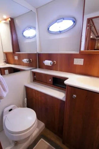 Slide: The Image of Silverton 453 Motor Yacht 2003 - 11