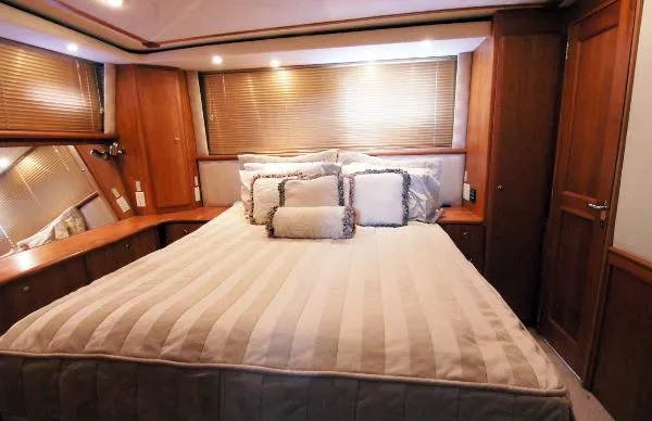 Slide: The Image of Silverton 453 Motor Yacht 2003 - 3
