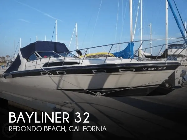 Slide: The Image of Bayliner 32 1986 - 0