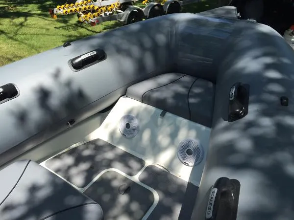 Slide: The Image of Sealegs 7.1M Amphibious Rib 2016 - 4