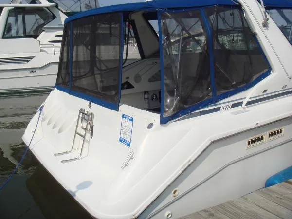 Slide: The Image of Sea Ray 370 Sundancer 1992 - 4