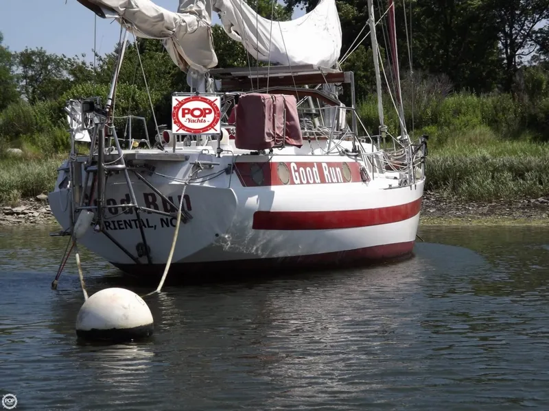 Slide: The Image of Endurance 37 Ketch 1980 - 6