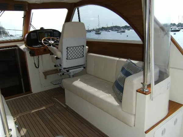Slide: The Image of Legacy 32 Sedan 2007 - 6