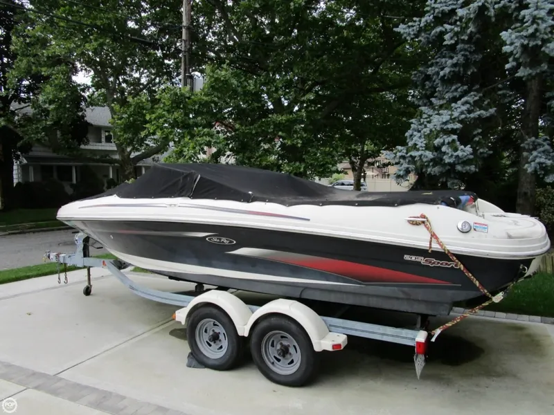 Slide: The Image of Sea Ray 205 Sport 2006 - 4