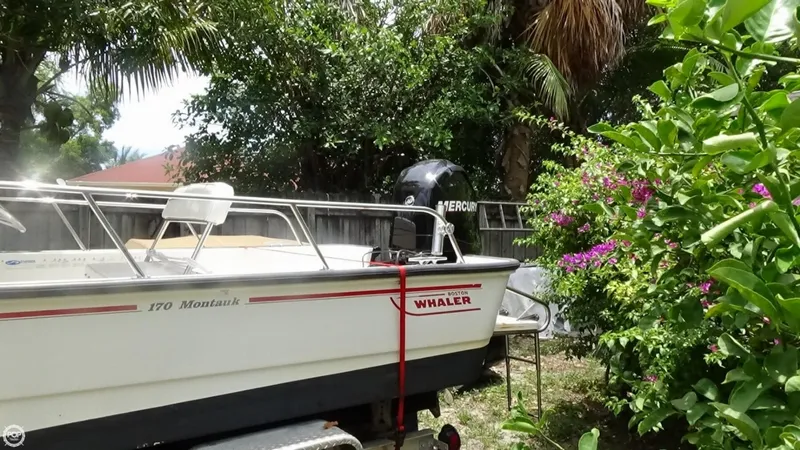 Slide: The Image of Boston Whaler 170 Montauk 2006 - 5