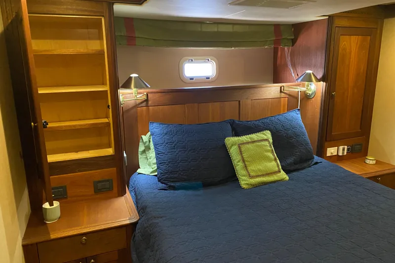 Slide: The Image of Luxurious cabin interior of 2003 Northern Marine 57 Raised Pilothouse yacht. - 24