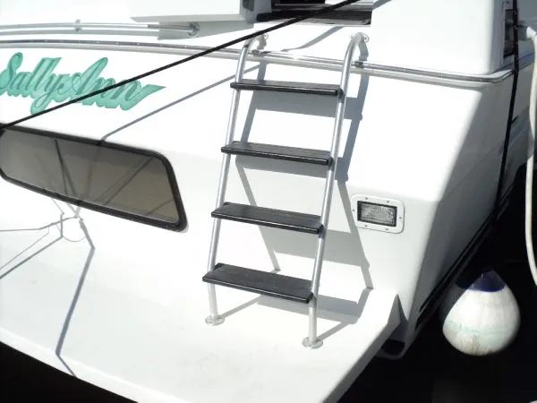 Slide: The Image of Mainship Motor Yacht 1996 - 3