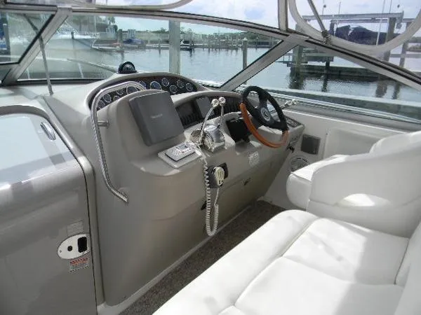 Slide: The Image of Sea Ray 340 Sundancer 2002 - 5