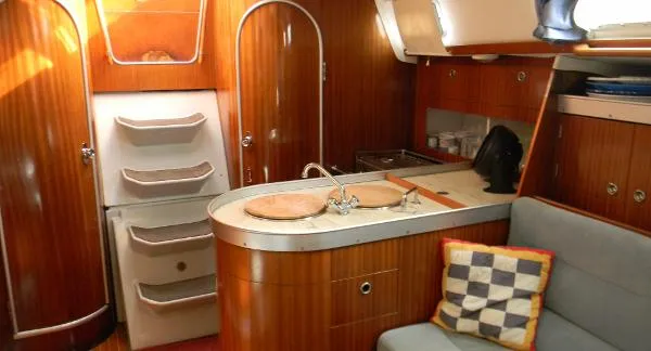 Slide: The Image of Beneteau 38 Moorings 1990 - 9