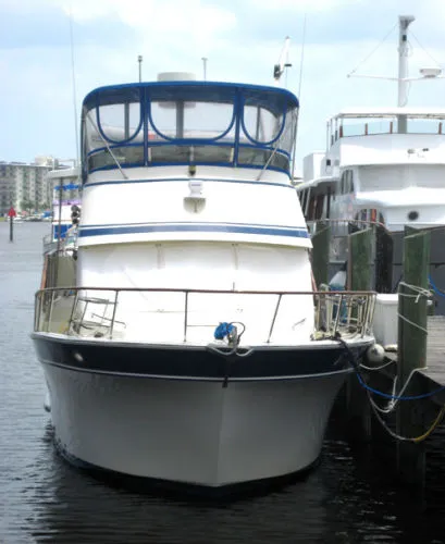Slide: The Image of PT Motor Yacht 1988 - 5