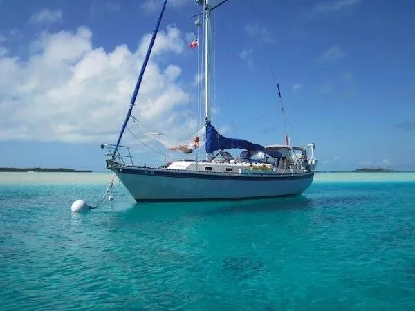 Slide: The Image of Aloha Sloop 1984 - 4