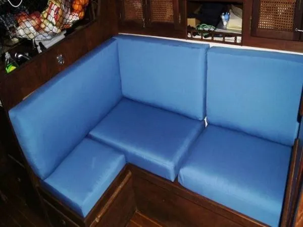 Slide: The Image of Aloha Sloop 1984 - 7