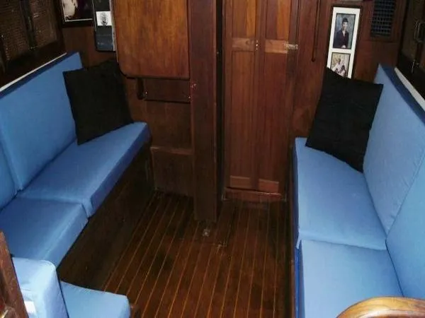 Slide: The Image of Aloha Sloop 1984 - 8